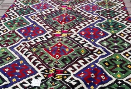 10-Kilim